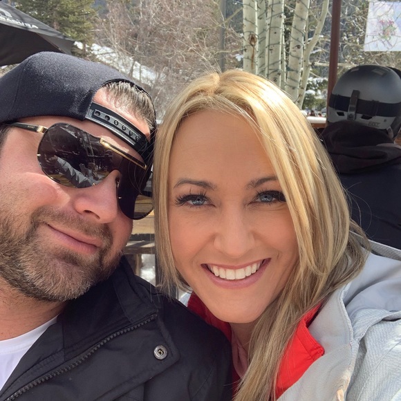 Meet your Posher, Marissa - Picture 1 of 2